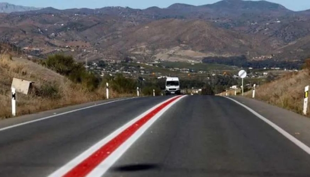 DGT introduceert rode lijn op wegen met € 400 boete voor inhalen